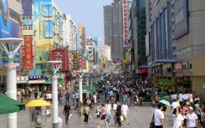 Shopping in Qingdao Taidong Pedestrian Street